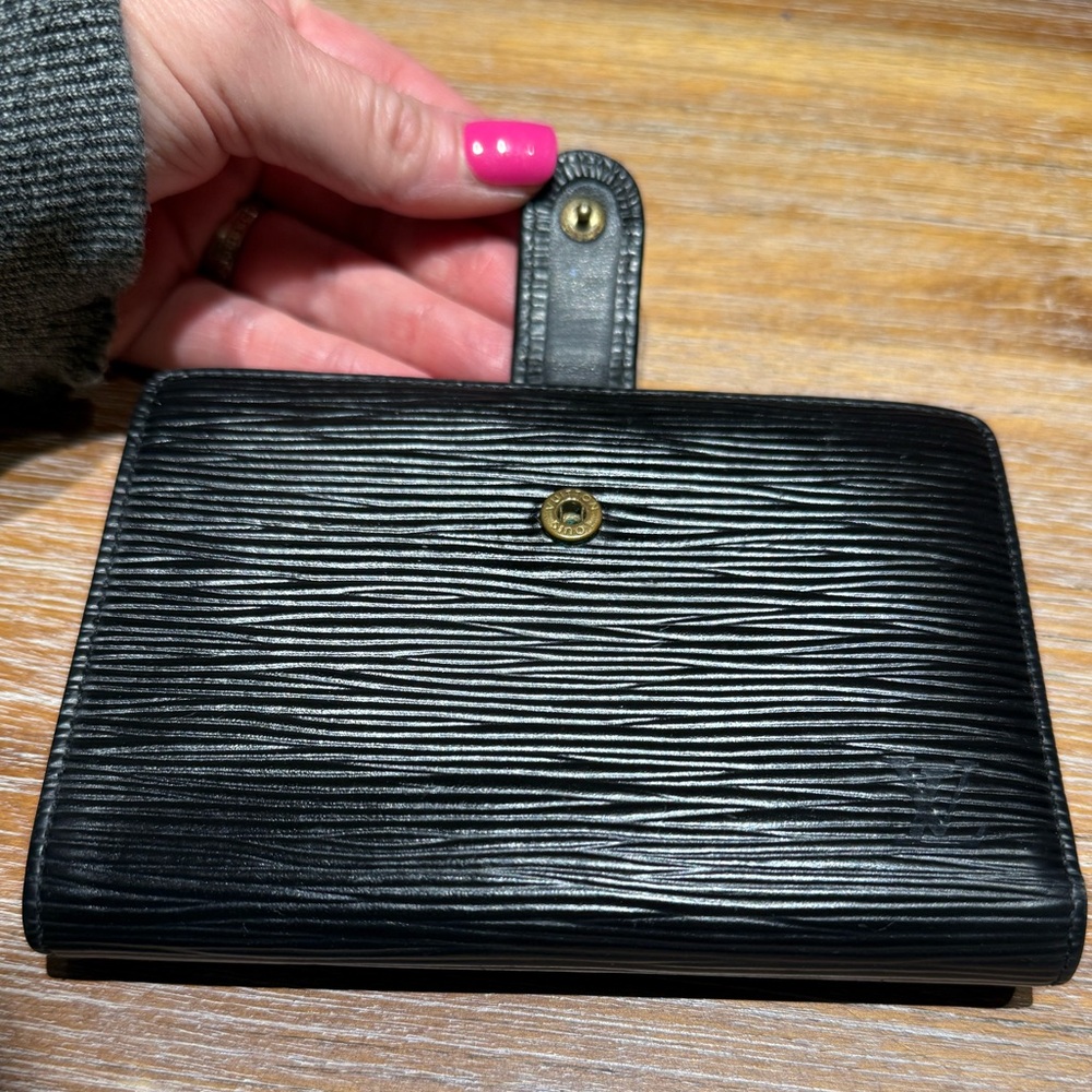 Louis Vuitton Black Epi Wallet With Box!!! - Picture 9 of 10
